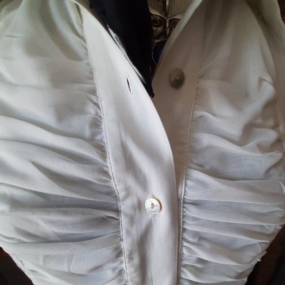 Three Doors Down Unique White Top - Picture 9 of 9